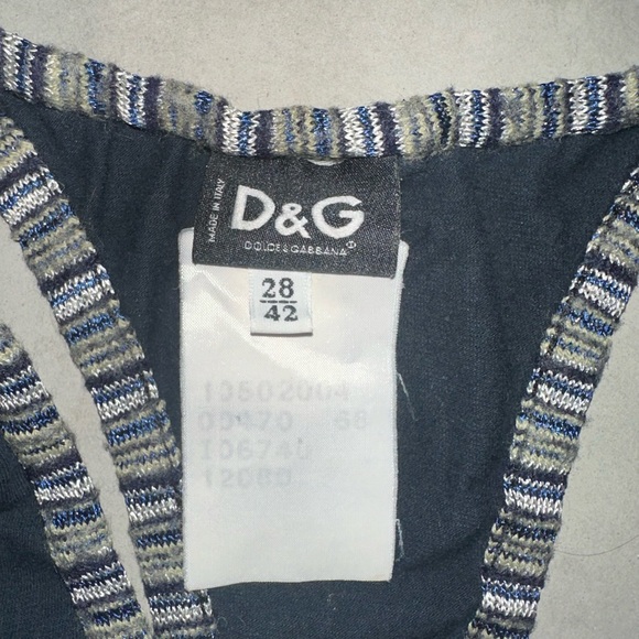 D&G 2000s ‘Think positive’ racerback tank - Picture 3 of 4
